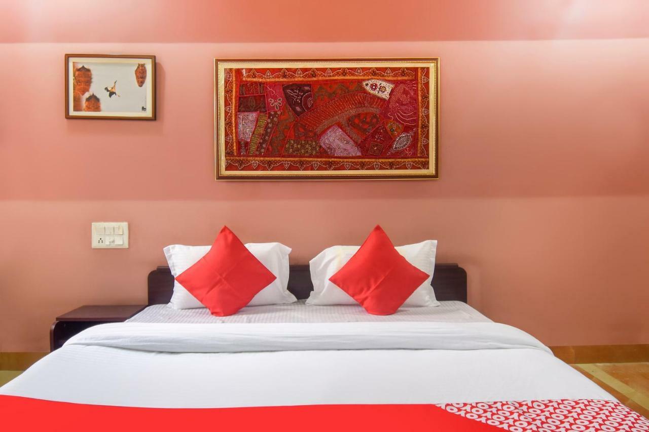 Oyo 47464 Hotel The Country Club Bilāspur Zewnętrze zdjęcie